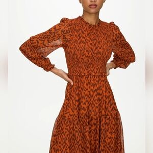 Wilfred Aritzia Rosalyn Abstract print tiered puff long  sleeves chiffon Dress